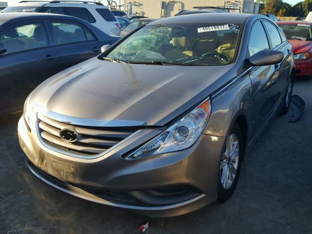 5NPEB4AC2EH901753 - 2014 HYUNDAI SONATA GLS BEIGE photo 2