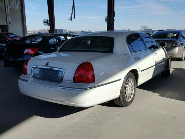 1LNHM81W76Y601128 - 2006 LINCOLN TOWN CAR S WHITE photo 4