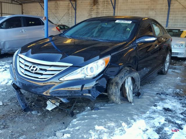 5NPEC4AB8BH304218 - 2011 HYUNDAI SONATA SE BLACK photo 2