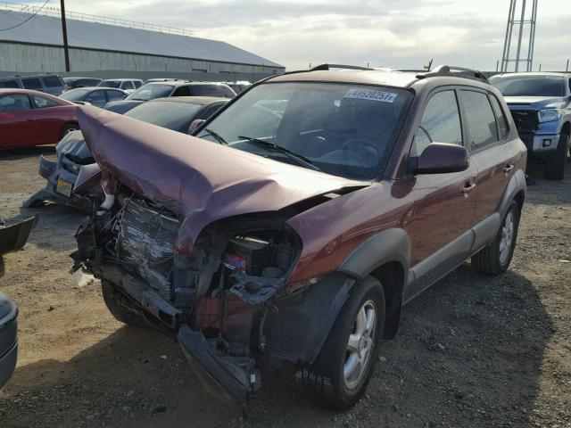 KM8JN12D05U081573 - 2005 HYUNDAI TUCSON GLS RED photo 2