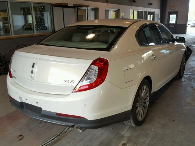 1LNHL9DK1DG607009 - 2013 LINCOLN MKS WHITE photo 4