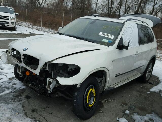 5UXZV4C5XCL749364 - 2012 BMW X5 XDRIVE3 WHITE photo 2