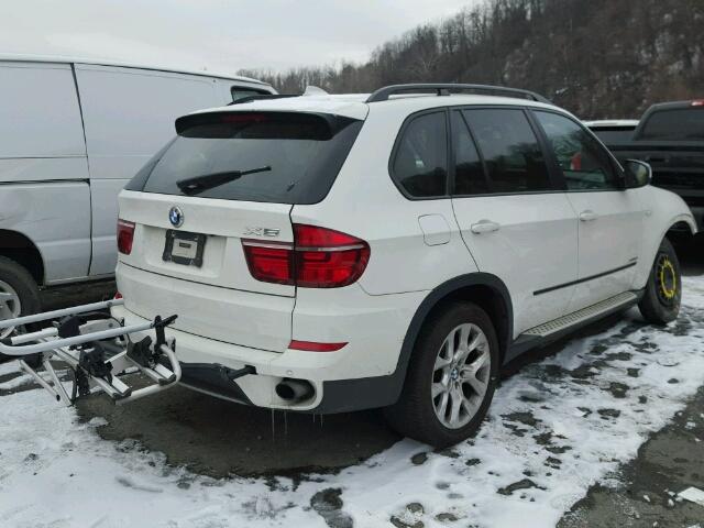 5UXZV4C5XCL749364 - 2012 BMW X5 XDRIVE3 WHITE photo 4