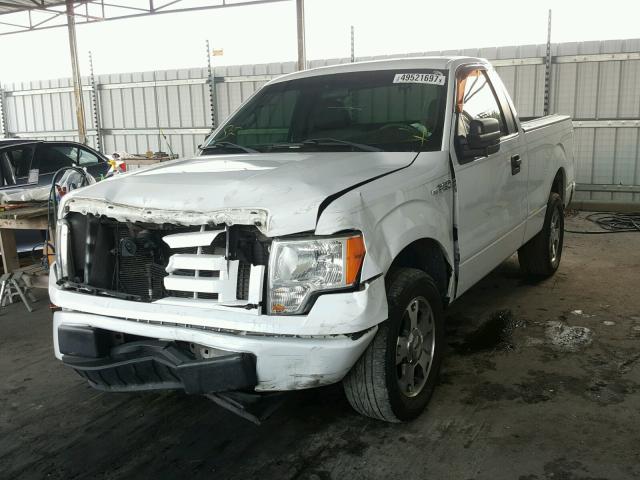 1FTMF1CW4AKB85083 - 2010 FORD F150 WHITE photo 2