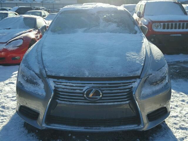 JTHBL5EF4H5144271 - 2017 LEXUS LS 460 SILVER photo 9