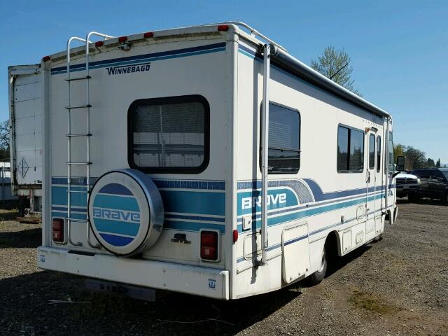 1GBJP37N5P3316543 - 1993 WINNEBAGO BRAVE WHITE photo 4