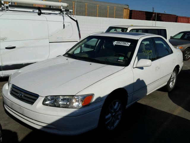 JT2BF28K4Y0249799 - 2000 TOYOTA CAMRY LE WHITE photo 2