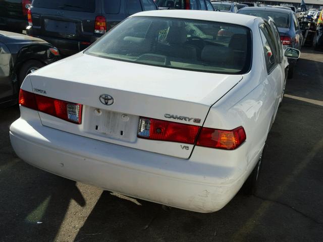 JT2BF28K4Y0249799 - 2000 TOYOTA CAMRY LE WHITE photo 4