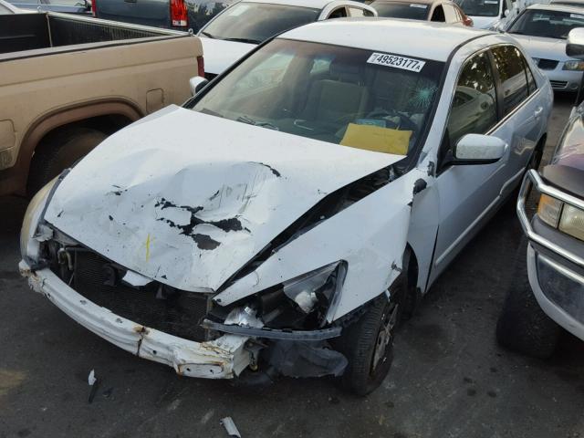 1HGCM56405A164876 - 2005 HONDA ACCORD LX WHITE photo 2