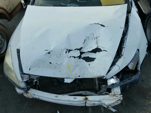 1HGCM56405A164876 - 2005 HONDA ACCORD LX WHITE photo 7