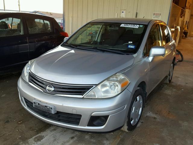 3N1BC1AP9AL419442 - 2010 NISSAN VERSA S SILVER photo 2