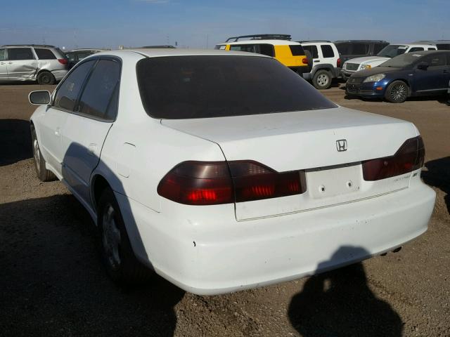 JHMCG5658XC054744 - 1999 HONDA ACCORD EX WHITE photo 3