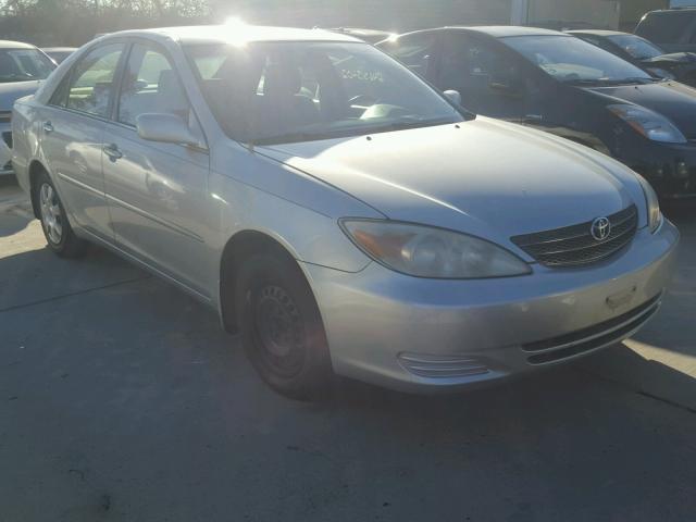 4T1BE30K92U093878 - 2002 TOYOTA CAMRY LE SILVER photo 1