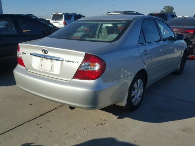4T1BE30K92U093878 - 2002 TOYOTA CAMRY LE SILVER photo 4