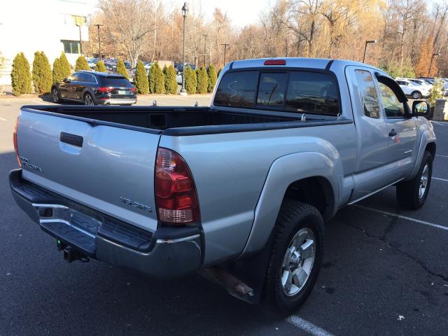 5TEUU42N27Z340489 - 2007 TOYOTA TACOMA ACC GRAY photo 4