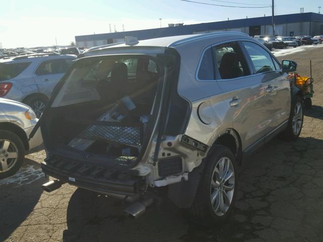 5LMCJ2D96HUL16160 - 2017 LINCOLN MKC SELECT BEIGE photo 4
