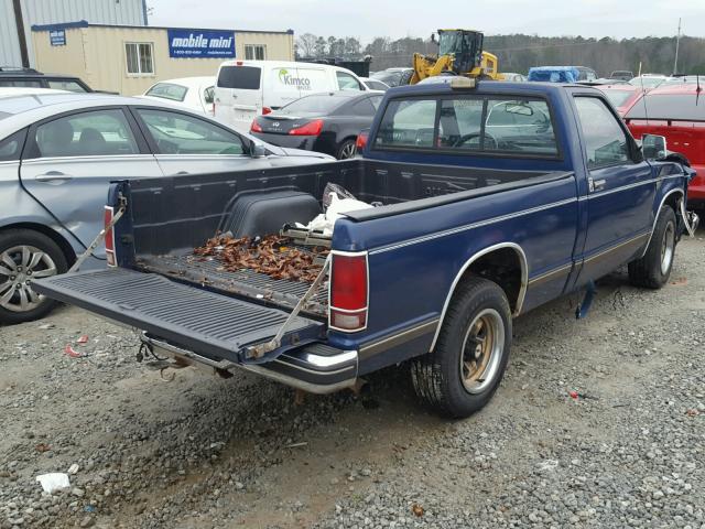 1GCCS14Z8J2279967 - 1988 CHEVROLET S TRUCK S1 BLUE photo 4