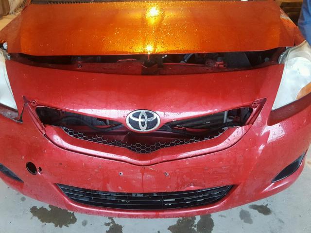 JTDBT903381250367 - 2008 TOYOTA YARIS RED photo 9