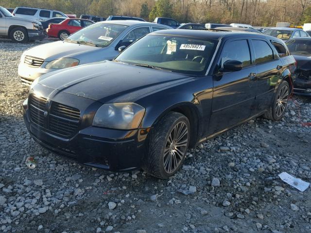 2D4FV48V05H536939 - 2005 DODGE MAGNUM SXT BLACK photo 2