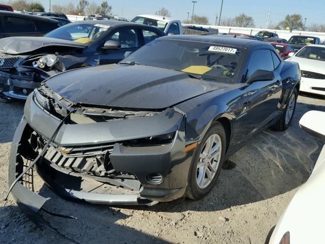 2G1FB1E37F9272064 - 2015 CHEVROLET CAMARO LS GRAY photo 2