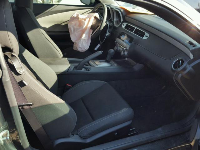 2G1FB1E37F9272064 - 2015 CHEVROLET CAMARO LS GRAY photo 5