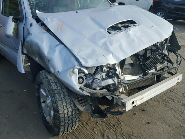 5TELU42N07Z437055 - 2007 TOYOTA TACOMA DOU SILVER photo 9