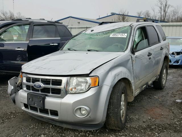 1FMCU0D78CKB56798 - 2012 FORD ESCAPE XLT SILVER photo 2