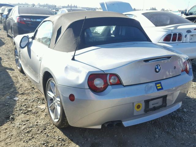 4USBT53555LU10104 - 2005 BMW Z4 3.0 SILVER photo 3