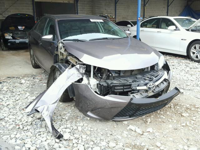 4T1BF1FKXFU058118 - 2015 TOYOTA CAMRY LE GRAY photo 1