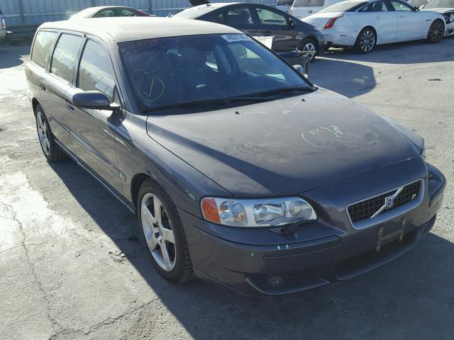 YV1SJ527X52482236 - 2005 VOLVO V70 R GRAY photo 1