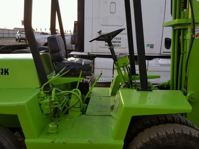 1032088 - 1969 CLARK FORKLIFT FORKLIFT GREEN photo 5