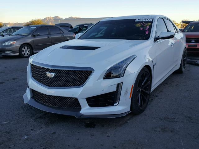 1G6A15S67H0196680 - 2017 CADILLAC CTS-V WHITE photo 2