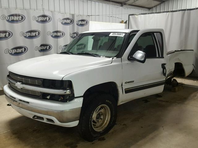 1GCEK19T8YE378939 - 2000 CHEVROLET SILVERADO WHITE photo 2