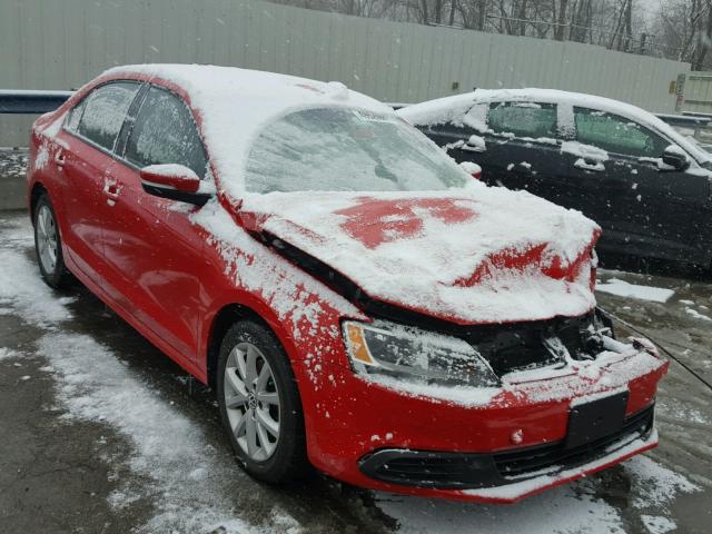 3VWDP7AJ0CM096501 - 2012 VOLKSWAGEN JETTA SE RED photo 1