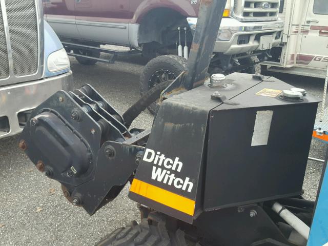 4V0079 - 2001 DITCH WITCH WITCH BLUE photo 6