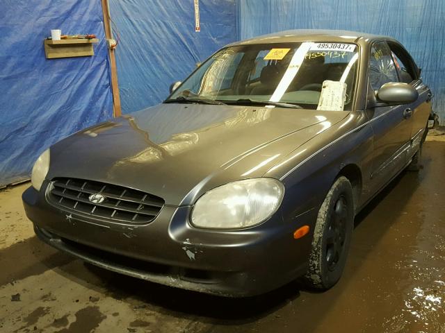 KMHWF35V01A414241 - 2001 HYUNDAI SONATA GLS GRAY photo 2