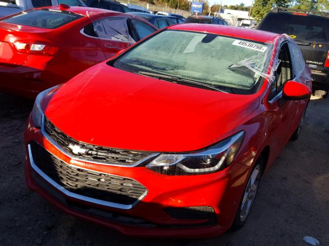 1G1BE5SM5H7247484 - 2017 CHEVROLET CRUZE LT RED photo 2