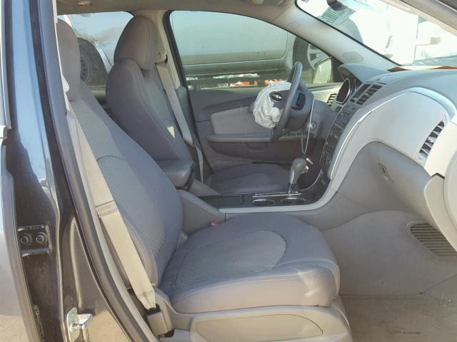 1GNKRJED8CJ271720 - 2012 CHEVROLET TRAVERSE L GRAY photo 5