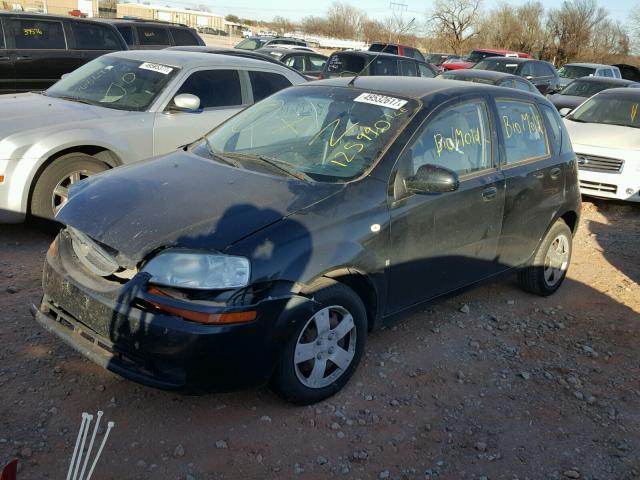 KL1TD66678B125990 - 2008 CHEVROLET AVEO BASE BLACK photo 2