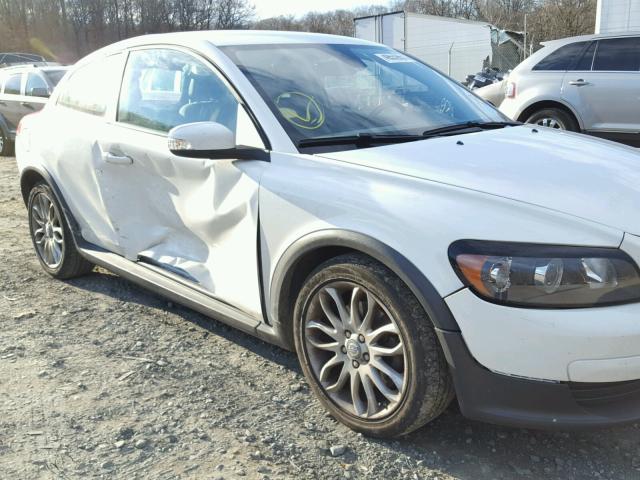 YV1MK672692149403 - 2009 VOLVO C30 T5 WHITE photo 9