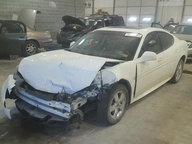 2G2WP552961162739 - 2006 PONTIAC GRAND PRIX WHITE photo 2