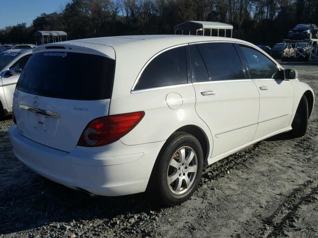 4JGCB65EX7A056185 - 2007 MERCEDES-BENZ R 350 WHITE photo 4