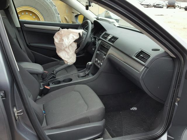 1VWAP7A3XCC032794 - 2012 VOLKSWAGEN PASSAT S ნაცრისფერი ფოტო 5