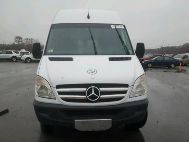 WD0PF445385323457 - 2008 DODGE SPRINTER 3 WHITE photo 9