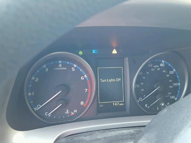 JTMZFREV2HJ719433 - 2017 TOYOTA RAV4 LE Կապույտ լուսանկար 8