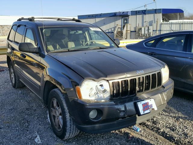 1J4GS48K55C524606 - 2005 JEEP GRAND CHER BROWN photo 1