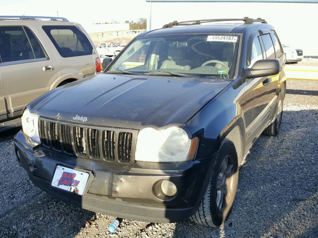 1J4GS48K55C524606 - 2005 JEEP GRAND CHER BROWN photo 2