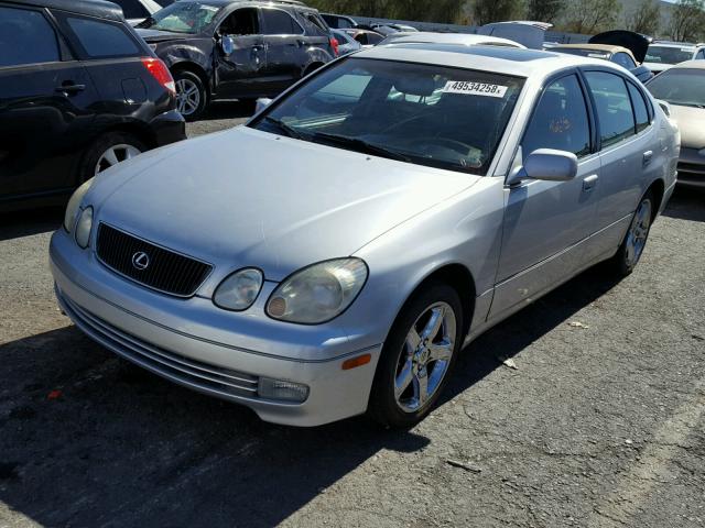 JT8BH68X8W0005931 - 1998 LEXUS GS 400 SILVER photo 2