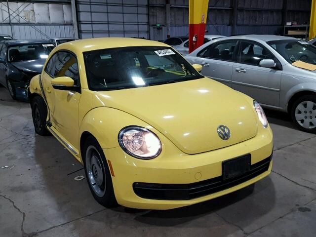 3VWJP7AT3CM649114 - 2012 VOLKSWAGEN BEETLE YELLOW photo 1