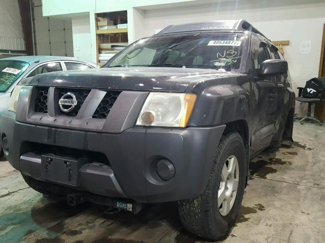 5N1AN08U15C605336 - 2005 NISSAN XTERRA OFF CHARCOAL photo 2